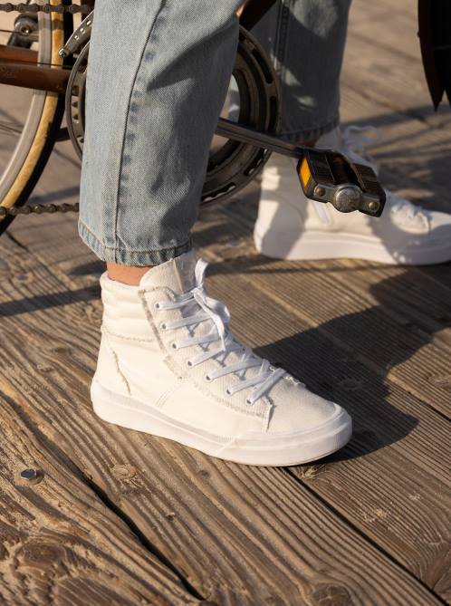 X4FH1204 white Rae Mid-Top Shoes Women Roxy | Sneakers