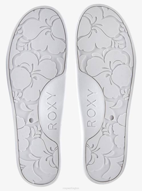 X4FH1247 white Bayshore Closed Shoes Women Roxy | Sneakers
