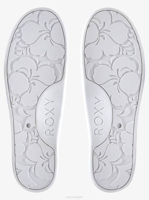 X4FH1452 tan pinstripe Bayshore Shoes Women Roxy | Sneakers